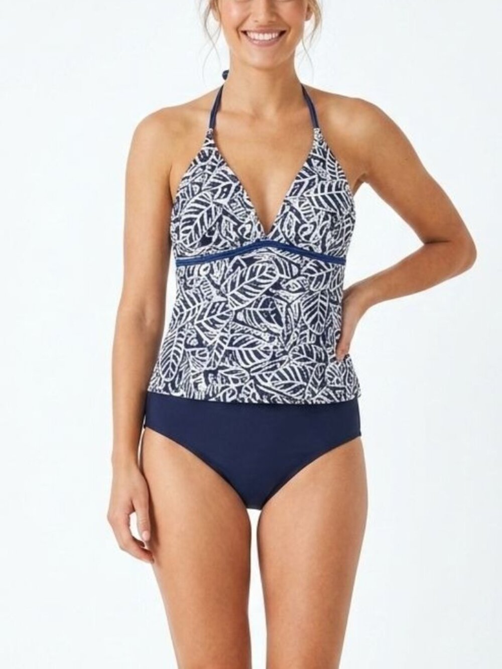 NWT Nautica Women’s 2-Piece Tankini Swimsuit Set Size 14 Leaf Print Navy White